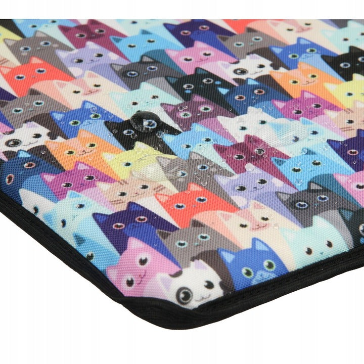 Katės pagalvė su raštais