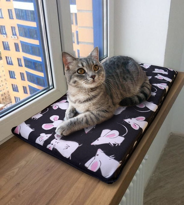 Katės pagalvė su raštais