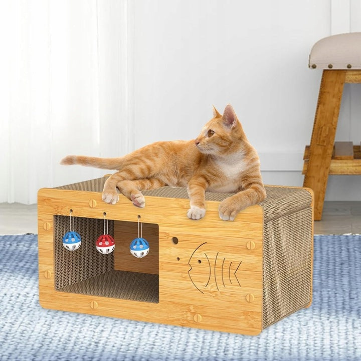 Kačių draskyklė su trimis kamuoliukais