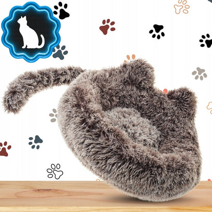 Minkštas, pūkuotas guolis katei rudas