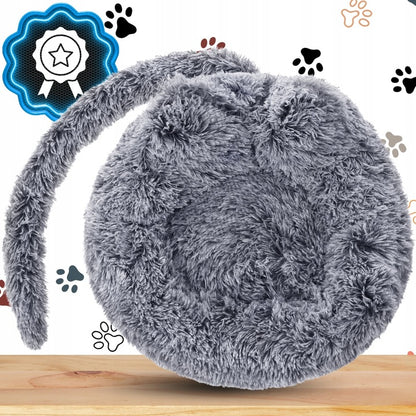 Minkštas, pūkuotas guolis katei, pilkas